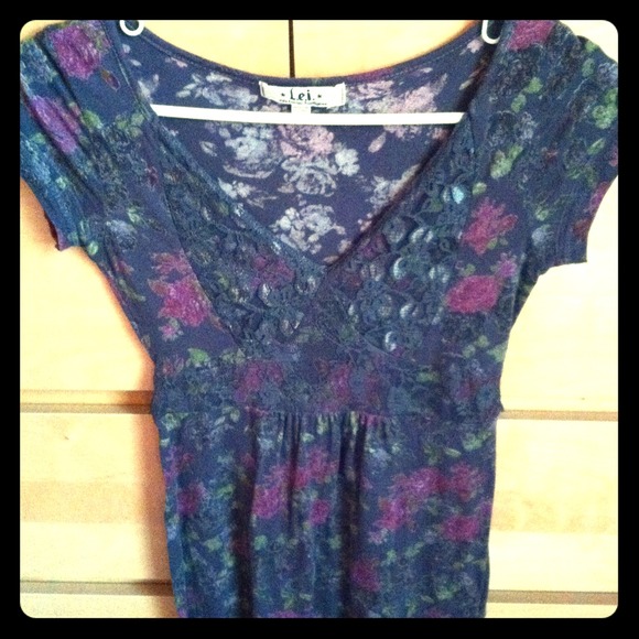 Floral top