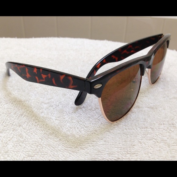 SOLD TO MARLS-Ray-Ban Clubmaster inspired - Picture 1 of 4