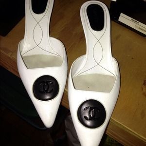 AUTHENTIC !!!! Chanel sandal