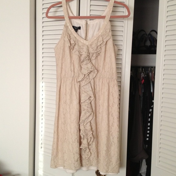 🔲SOLD🔲 Beige Lace Ruffle Dress
