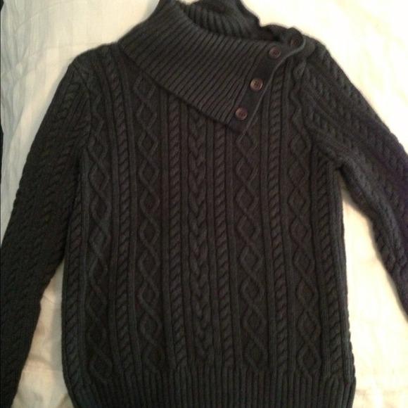 Knit sweater