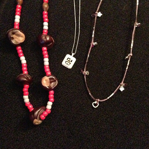Set of 3..NECKLACE BUNDLE!
