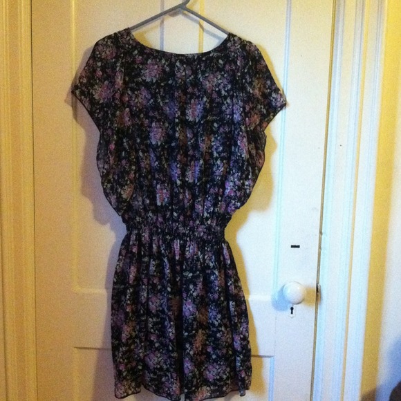 Black floral print dress - Picture 2 of 2