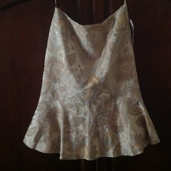 Skirt by Randolph Duke size 12. Silk and cotton.