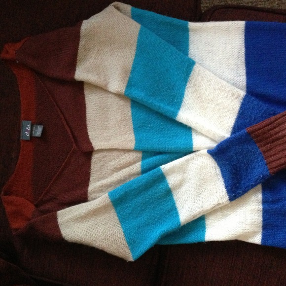 Wool long-up' thigh color block sweater from Dots!