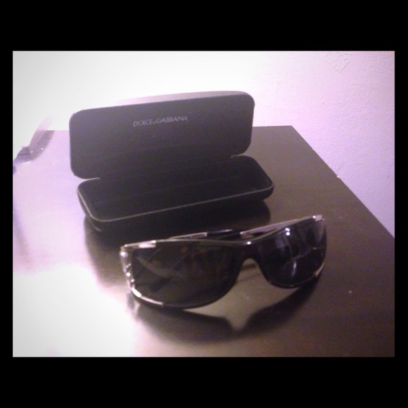 Dolce & Gabbana sunglasses black w/ silver accents