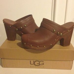 Ugg Brown Clogs