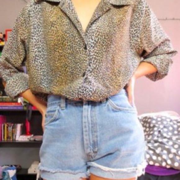 ❗❗SOLD❗❗Cheetah blouse