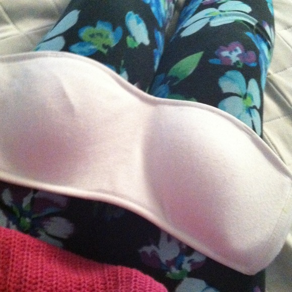 Strapless bra
