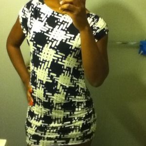 Gorgeous black and white dress!