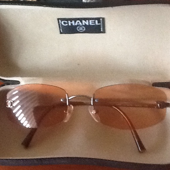 authentic channel sunglass