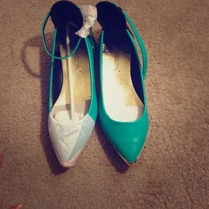 Gold studded mint green pointed flats