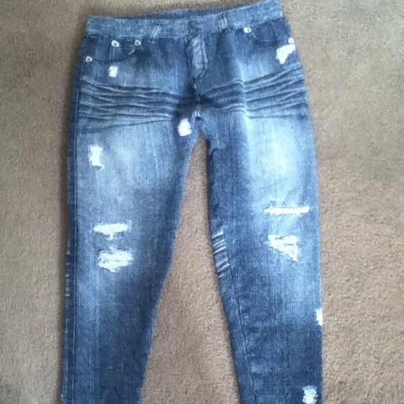 Leggings that look like jeans!?!? :)