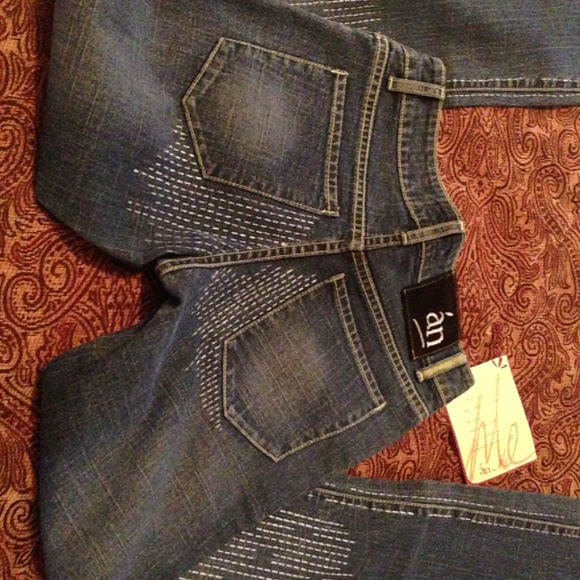 Size 27 jeans. ME jeans