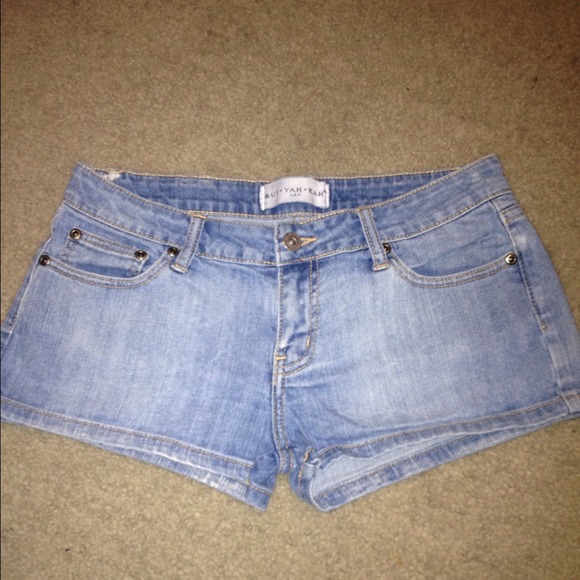 Sold in bundle - Picture 2 of 3