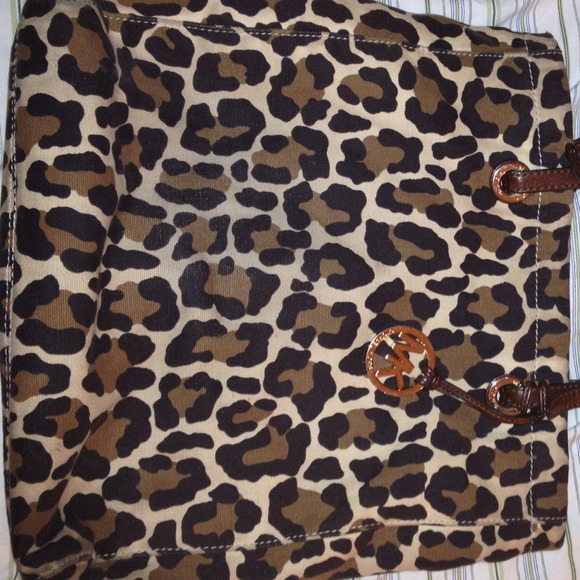 Authentic Michael kors purse