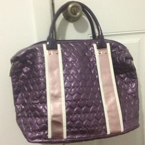 👜👓BUNDLE 👜👓 Quilted bag & Rocawear sunglasses