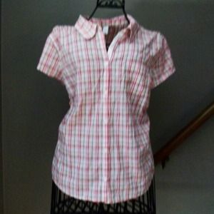 Short sleeve button down plaid top