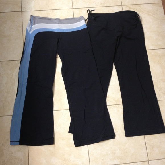 SOLD IN BUNDLE Lulu crop pant 2 pairs size 6