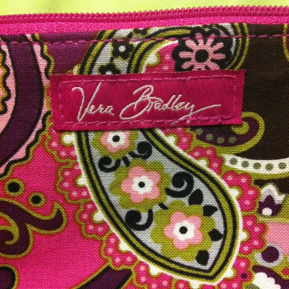 🚫SOLD!🚫Like new Vera Bradley clip zip ID holder - Picture 4 of 4
