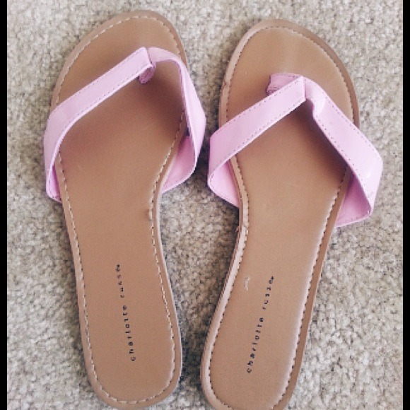 Pink flip-flops - Picture 1 of 2