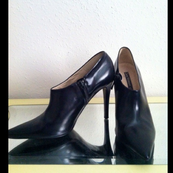 Black leather point booties - Picture 2 of 3