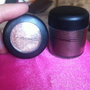BUNDLE TRADE. Mac eyeshadows.