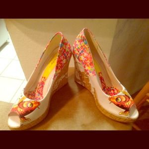 Ed hardy koi fish wedges