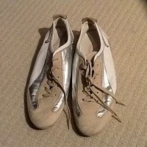 Sold-Authentic Tods sneakers