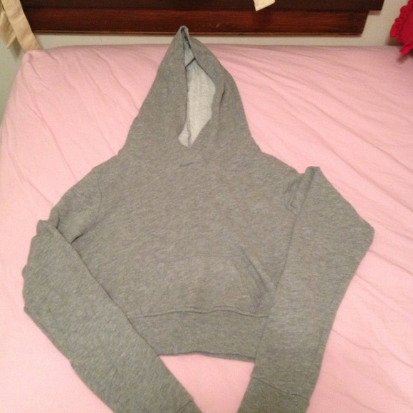 Gray Half Pull Over / Sweatshirt