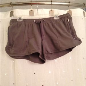 Bundled items for jzidan