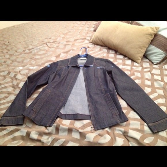 Jacket - Picture 3 of 3