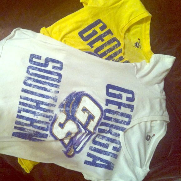 Size small Georgia southern v neck tee BUNDLE NWOT