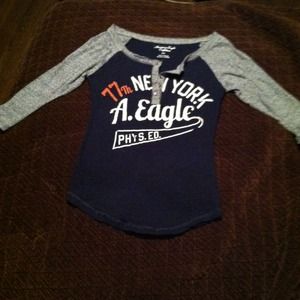 american eagle softball/baseball tee fit
