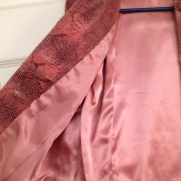 Jacket - Picture 3 of 4