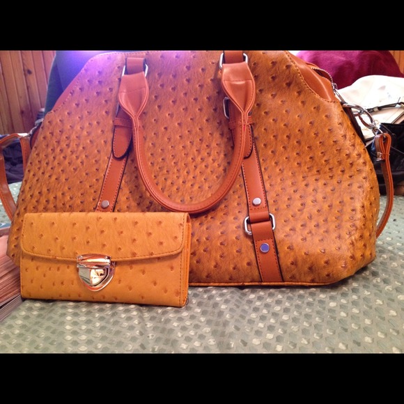 ***RESERVED***Large handbag and matching wallet