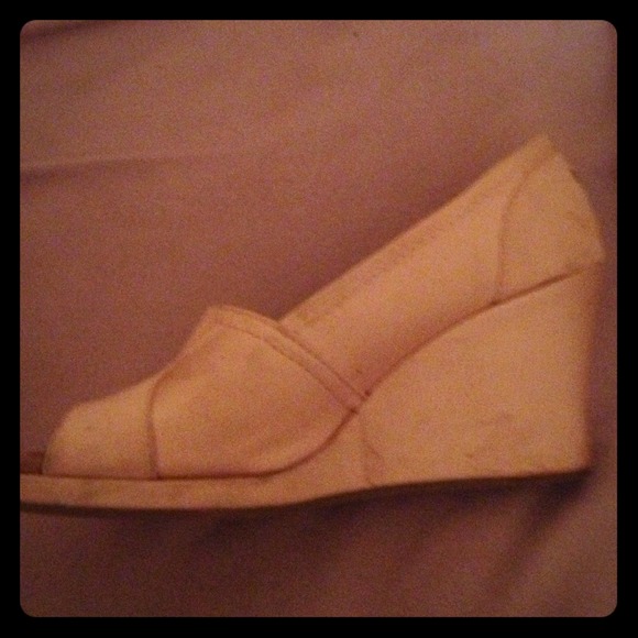 Toms Wedges