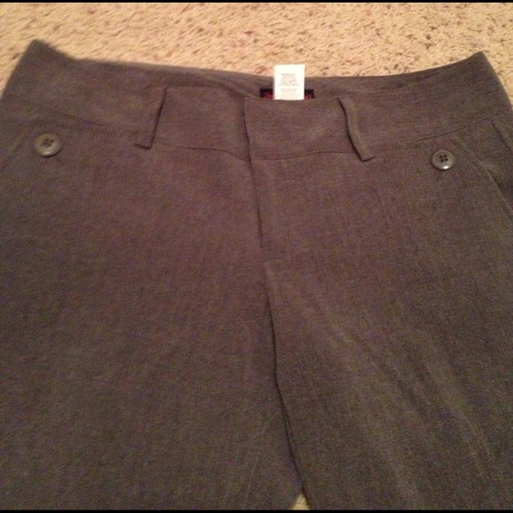 Gray dress slacks Size 9 - Picture 2 of 4
