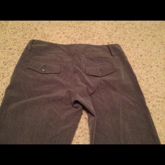 Gray dress slacks Size 9 - Picture 3 of 4