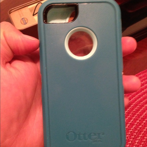 Otterbox defender iphone 5