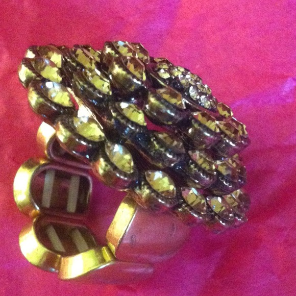 ⚡SALE⚡NWOT ring - Picture 2 of 2