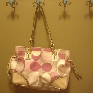 Adorable Spring Coach purse!   SOLD