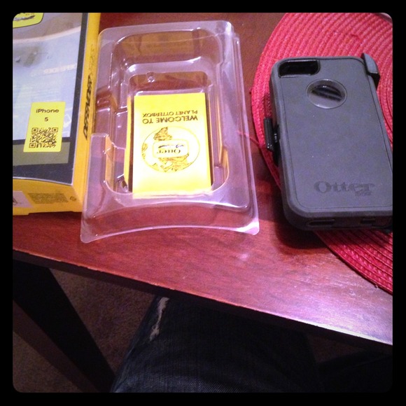 Iphone 5 otterbox black