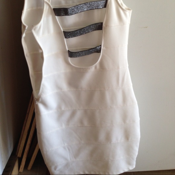 Charlotte rouse bodycon dress - Picture 3 of 3