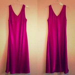 🚫SOLD🚫 Burgundy Silky Dress