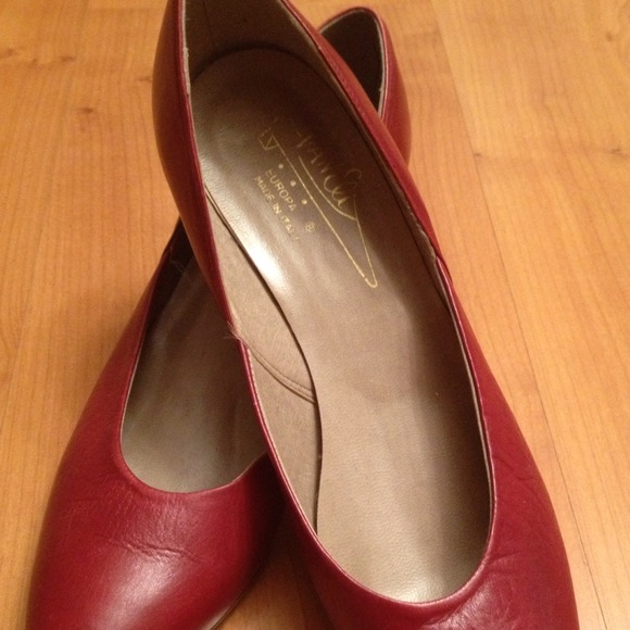 Vintage Red Heels - Picture 3 of 3