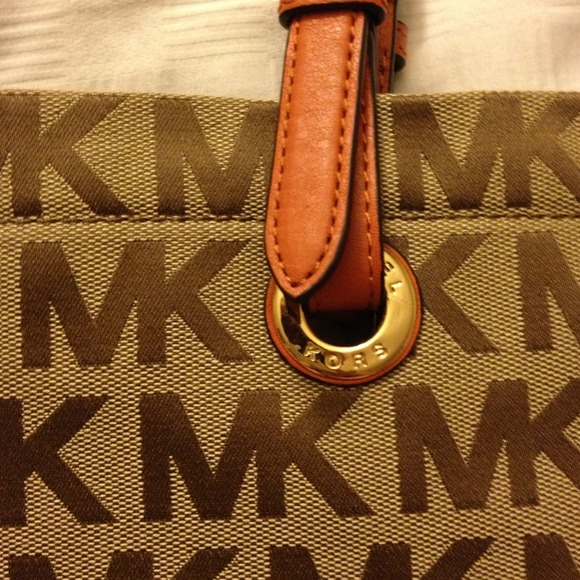SOLD°😍Mk Monogram - Picture 2 of 4