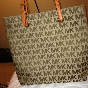 SOLD°😍Mk Monogram