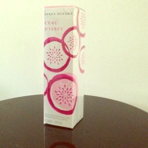 Issey Miyake perfume
