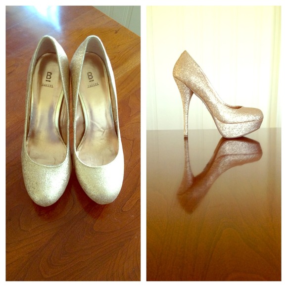 Bakers gold glitter pumps